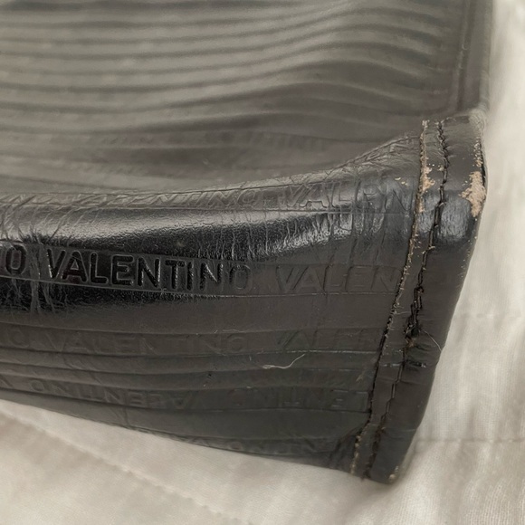 SOLD ‼️Vintage Valentino Clutch - Picture 9 of 14